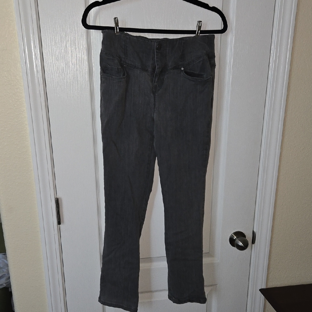 Straight Leg Women’s Jeans in Charcoal Gray